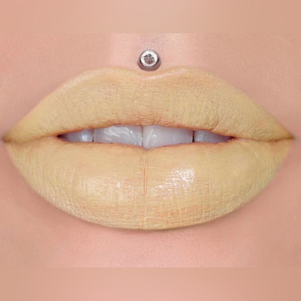 Jeffree Star Velvet Trap Lipstick-Easter Sunday